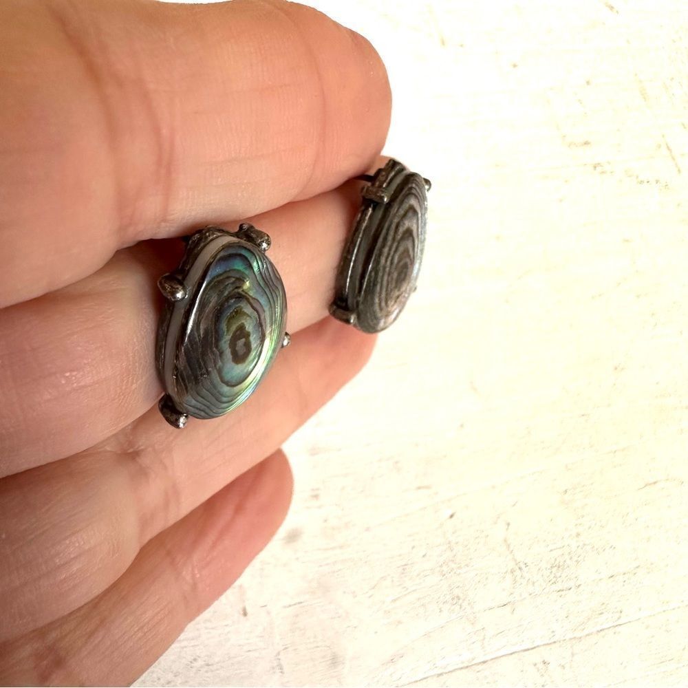 Chico’s Javalin abalone post earrings - Picture 7 of 9
